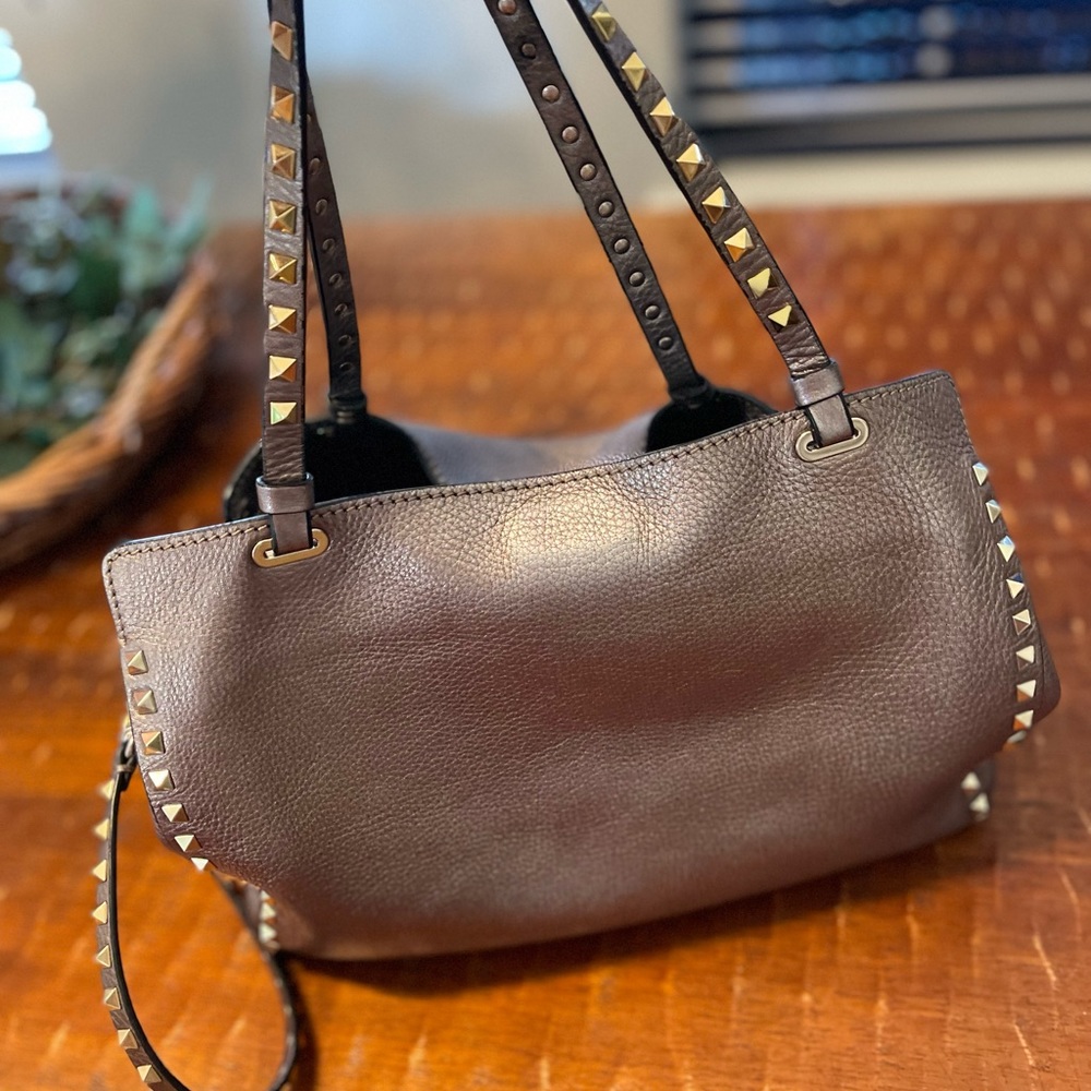 Valentino Garavani Metallic Tote with Gold Studs - Picture 6 of 16